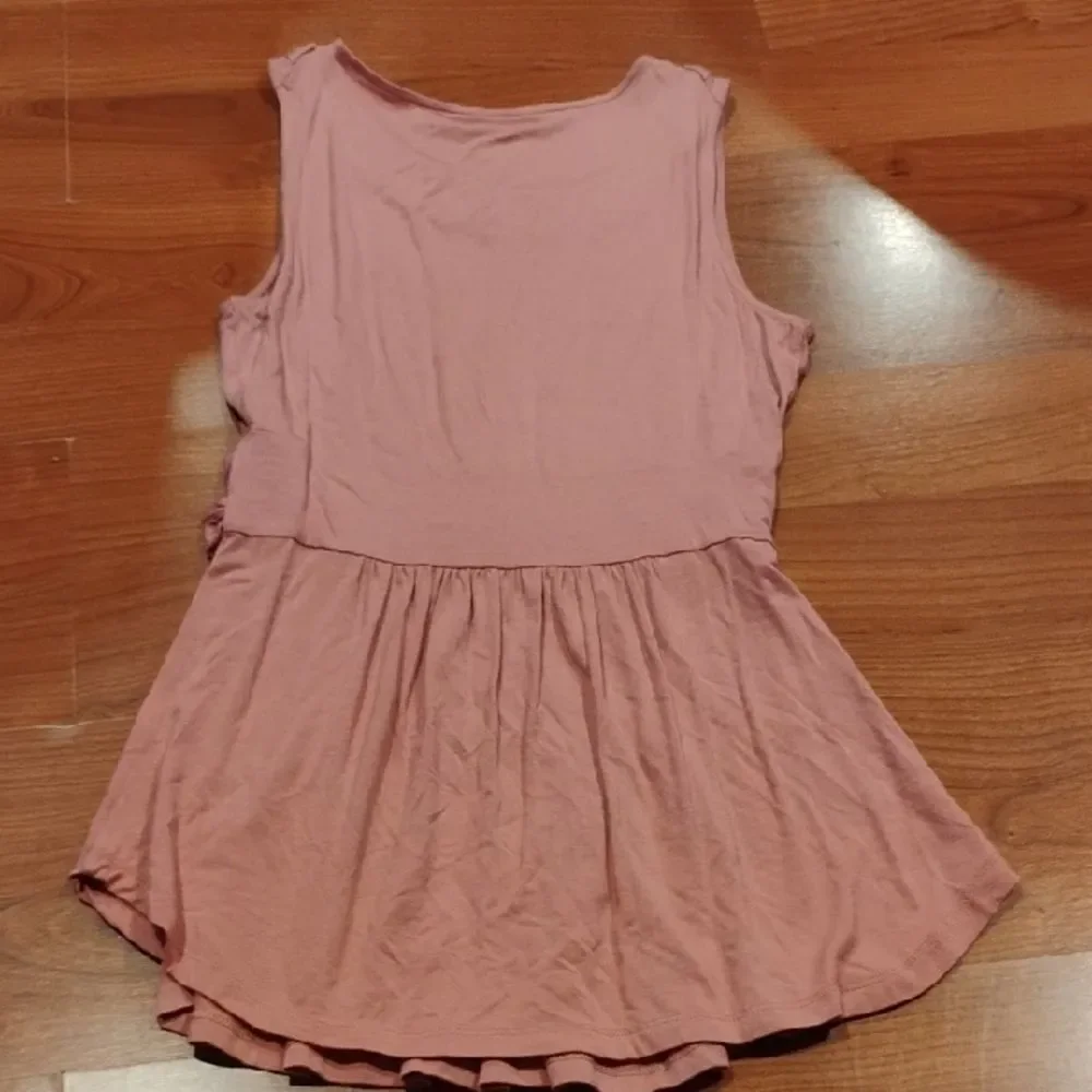 Pink Pleated Sleeveless Tank Top